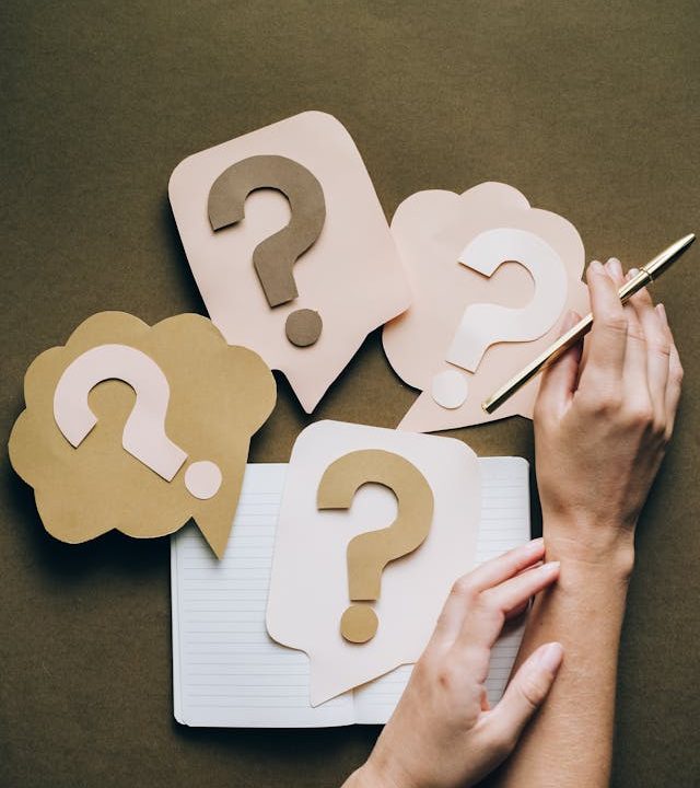 pexels-leeloothefirst-5428833